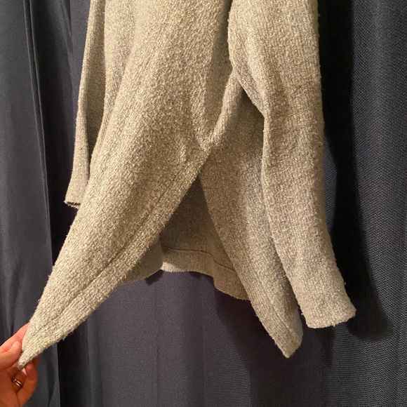 LOFT - Comfy grey oversized hi-side split sweater - Picture 5 of 5